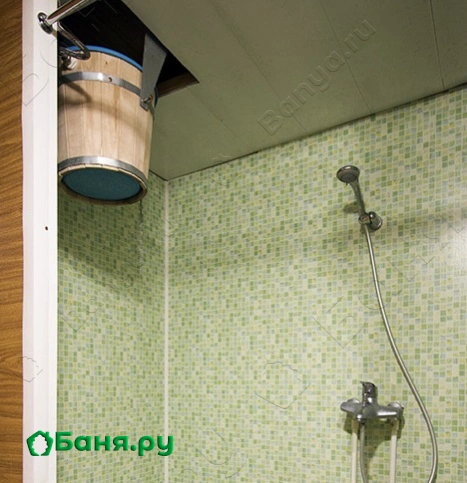 Русская баня на дровах с бассейном и бильярдом