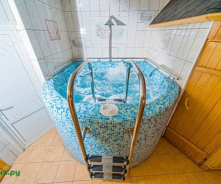 Финская сауна со SPA-бассейном